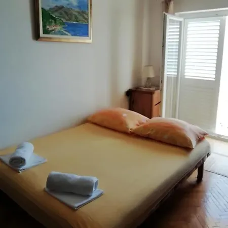 Apartment Anka Apartment Pisak