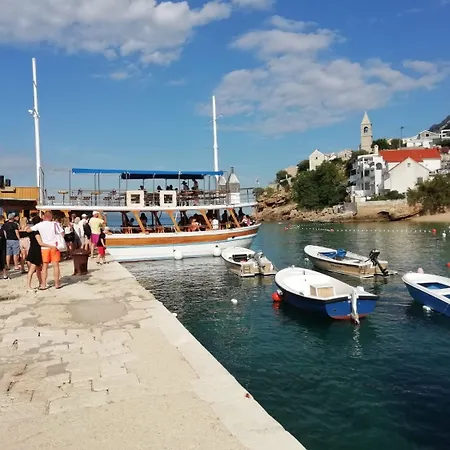 Apartment Anka Apartmán *